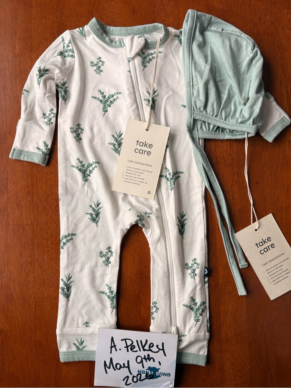 Kyte baby romper and bonnet